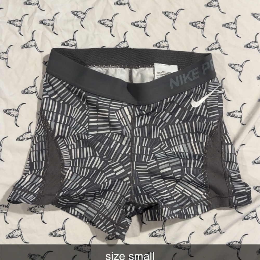 Nike Pro Gray Patterned Shorts